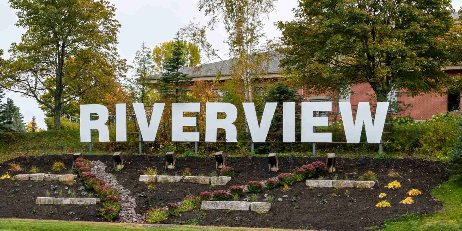 Neighbourhood - riverview-signage